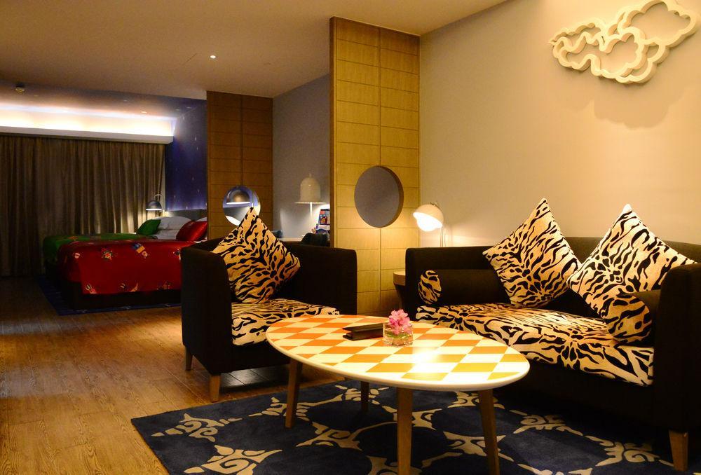 Chimelong Circus Hotel Zhuhai Esterno foto