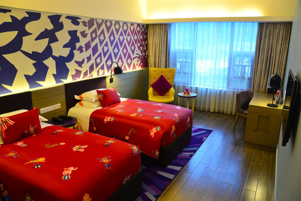 Chimelong Circus Hotel Zhuhai Esterno foto